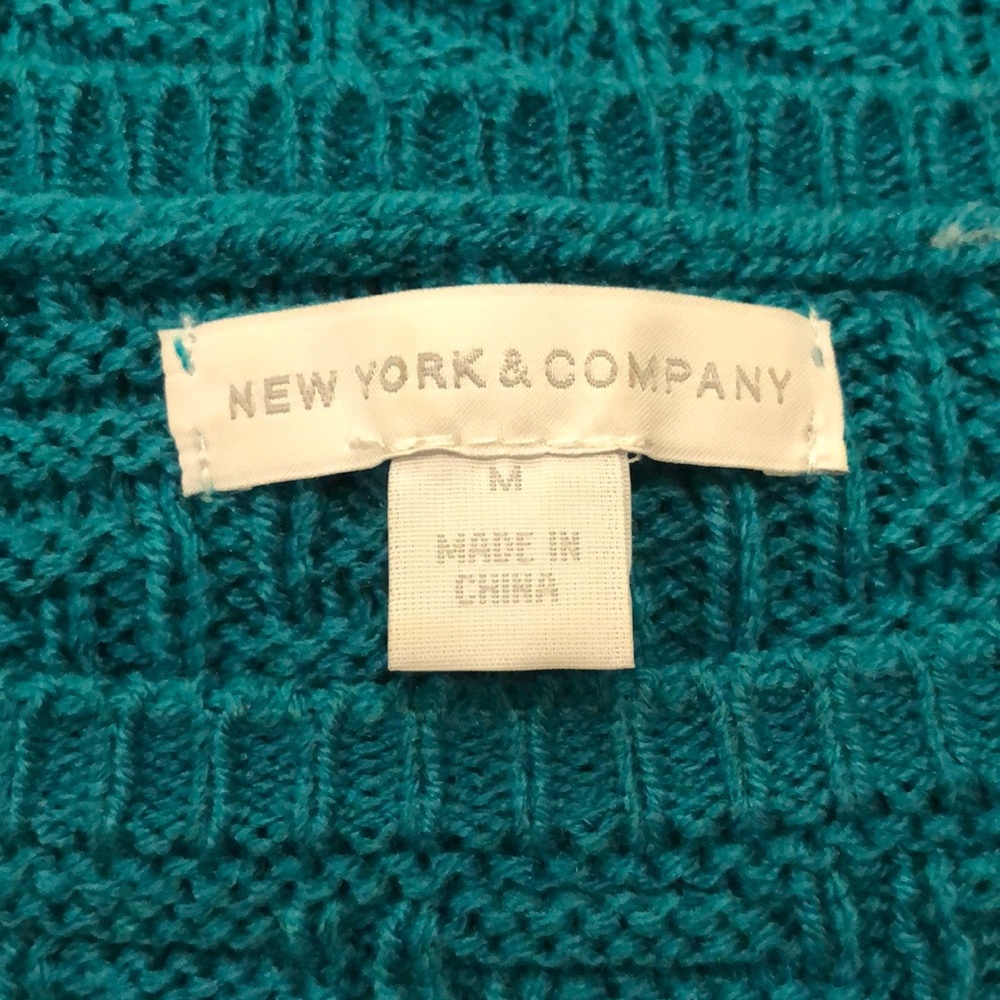 Sweater - Picture 4 of 4